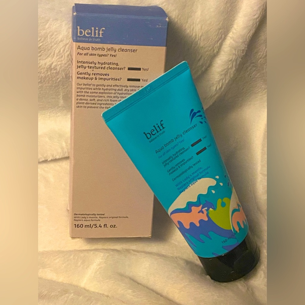 -Aqua Bomb Jelly Cleanser-